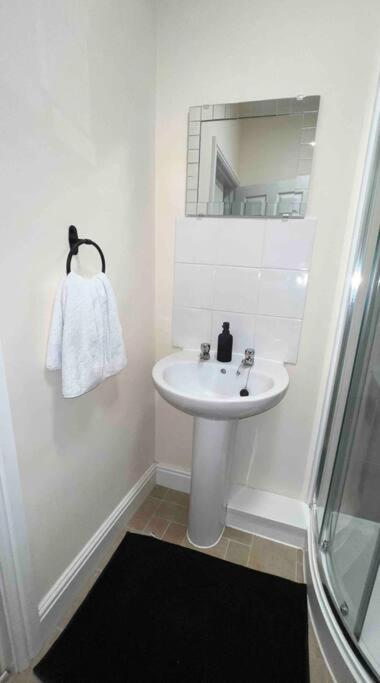 2 Bedroom Apartment With Balcony Oxford Kültér fotó